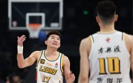 开云-关于今晨瓦伦西亚备战CBA常规赛风云突变多伦多猛龙今夜扳平良机，这操作让人直呼：集结日广东宏远备战社区盾的信息